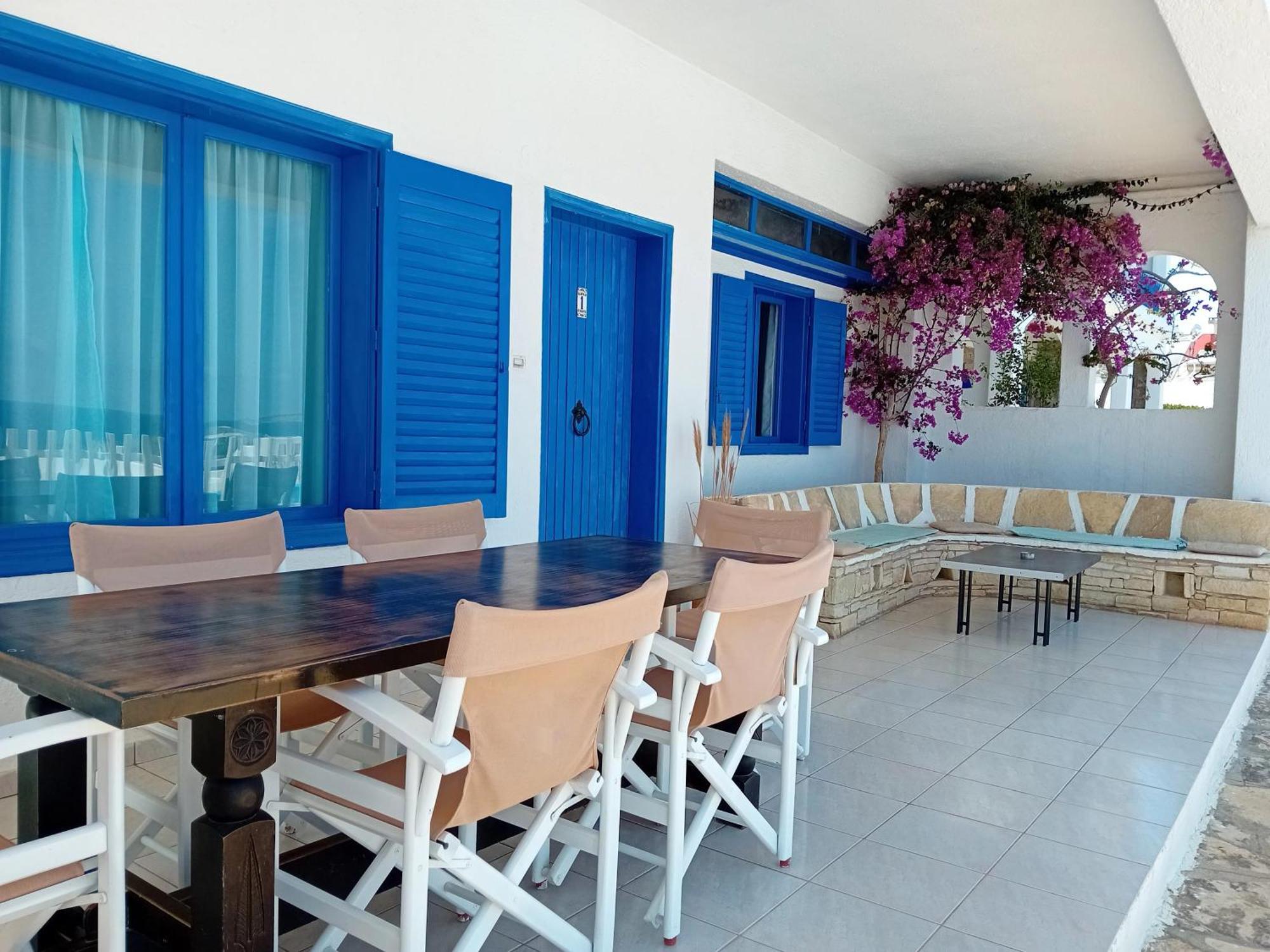 Residence Gerani Amoudara  エクステリア 写真